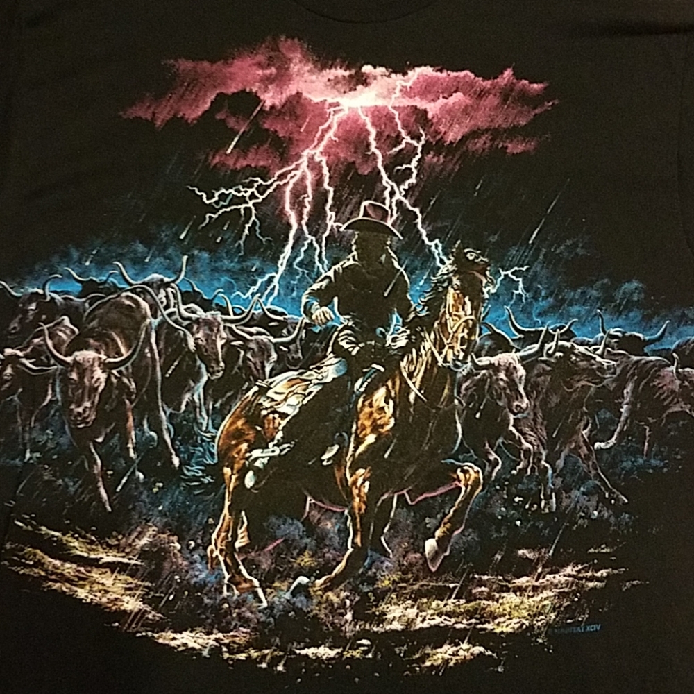 Men's T shirt